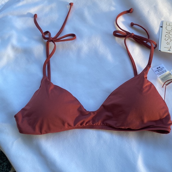 L*space daisy bikini top - Picture 3 of 5